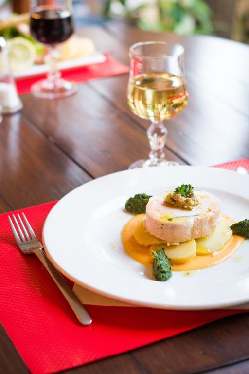 Hotel Restaurant Le Central Chateaurenard Ngoại thất bức ảnh